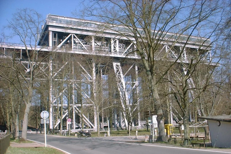 Schiffshebewerk Niederfinow, historische Stahlkonstruktion von 1934