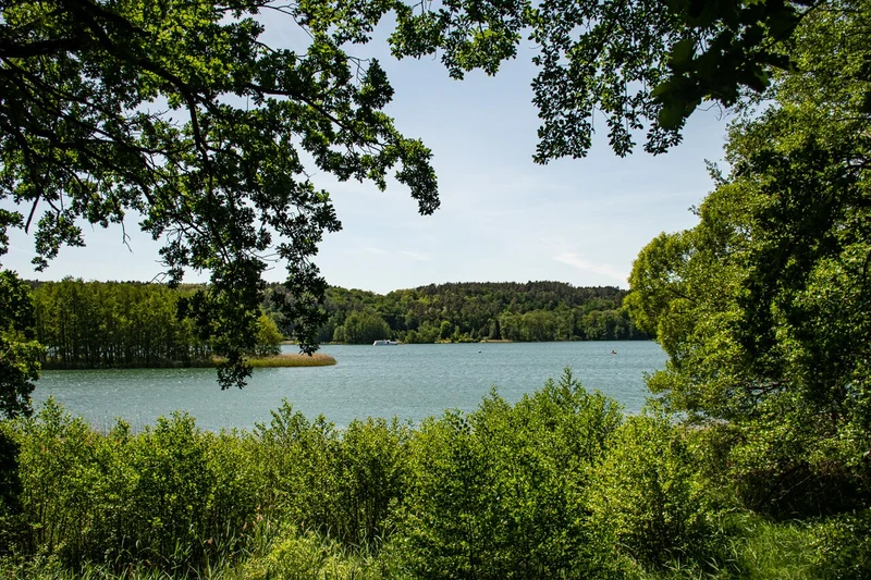 Blick auf den Schermützelsee bei Buckow in der Märkischen Schweiz